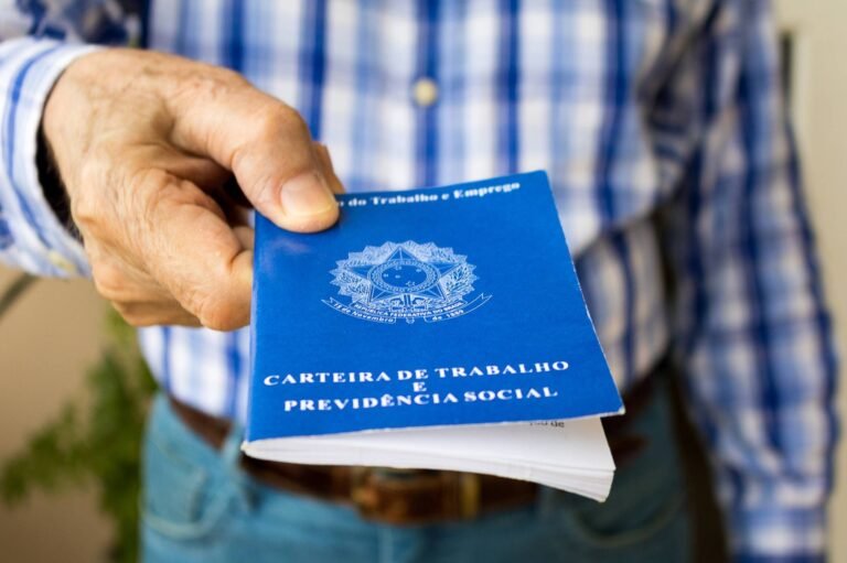 Read more about the article CDC FGTS: o Crédito Pessoal para Trabalhador